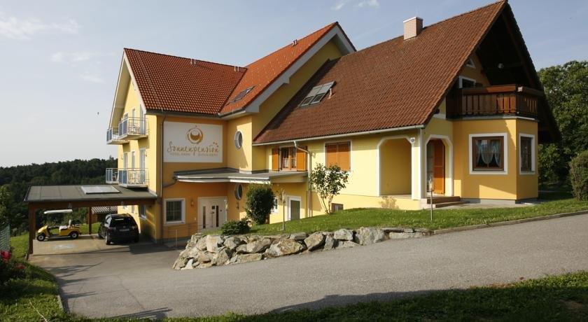 Sonnenpension Hotel Garni Burgauberg-Neudauberg Austria thumbnail