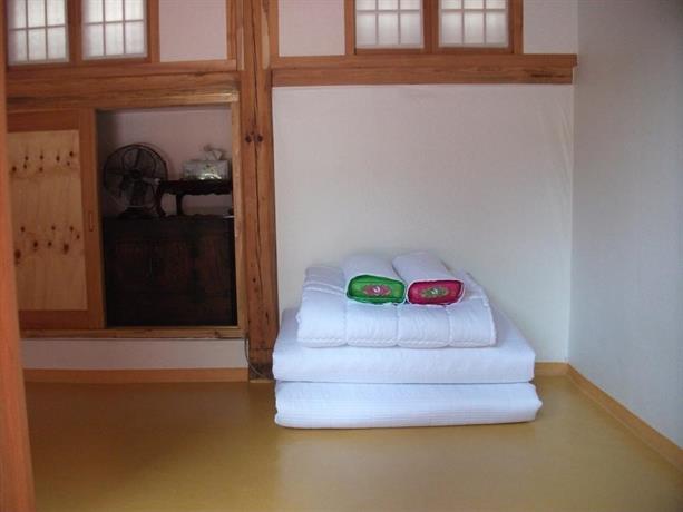 Hyosunjae Hanok Guesthouse