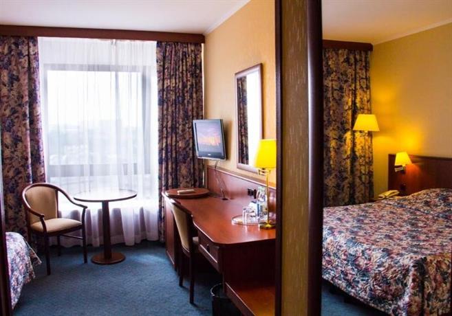 Cosmos Club Hotel