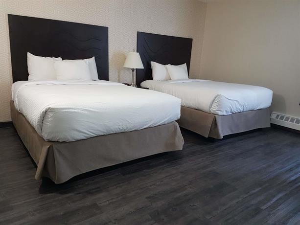 Coast West Edmonton Hotel & Conference Centre