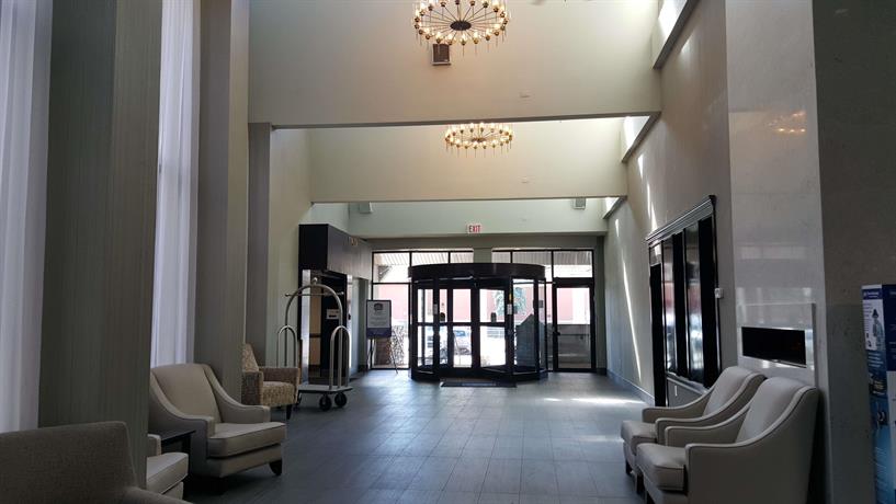Coast West Edmonton Hotel & Conference Centre
