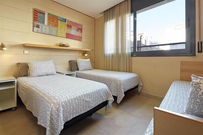 Hostal House