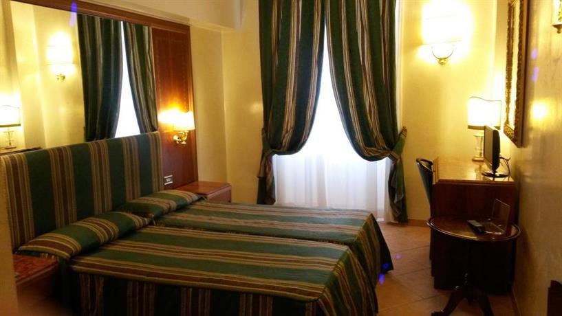 Raeli Hotel Archimede