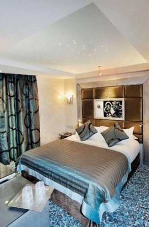 Hotel des Champs-Elysees