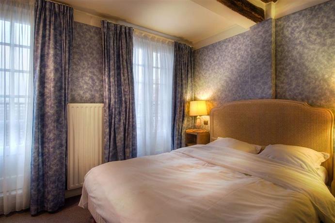 Hotel Baudelaire Opera