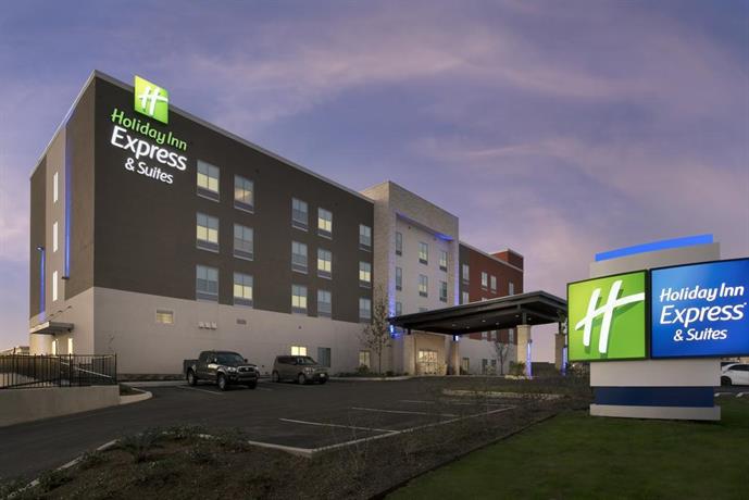Holiday Inn Express & Suites San Antonio North-Windcrest