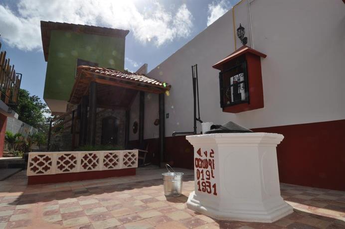 Casa de Zari B&B