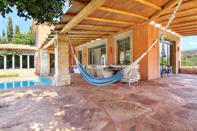 Vouliagmeni Villa