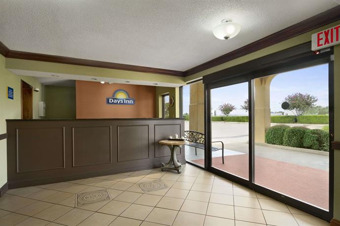 Days Inn By Wyndham Southaven Ms Compare Deals
