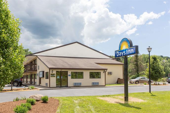 Days Inn by Wyndham Athens Athens Ohio