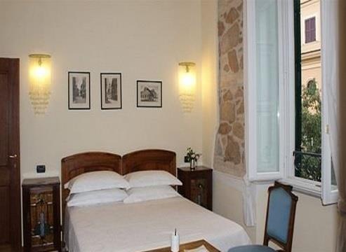 Palm Gallery Hotel