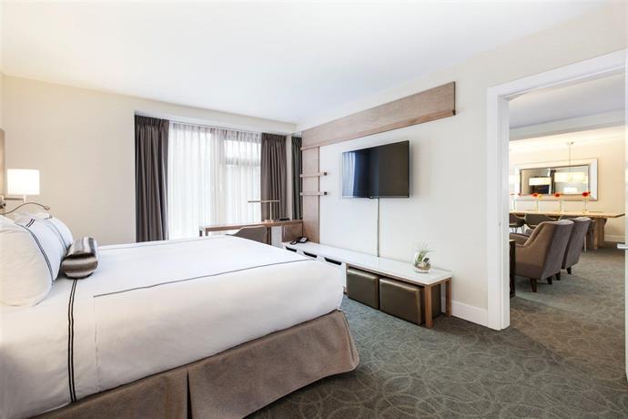 Radisson Blu Vancouver Airport