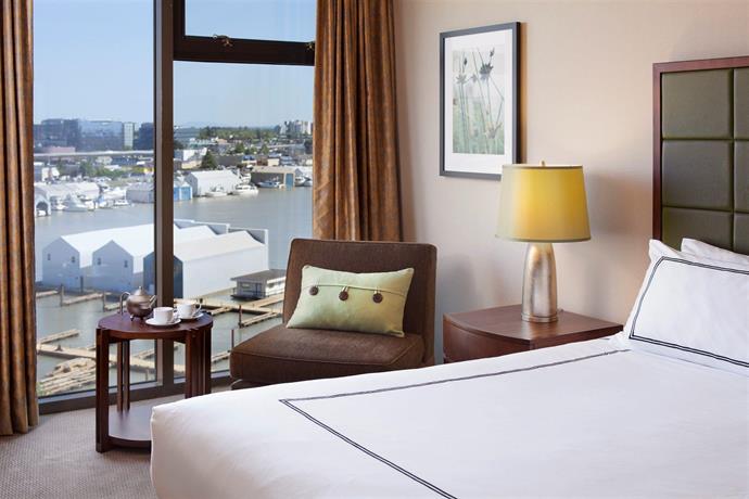 Radisson Blu Vancouver Airport