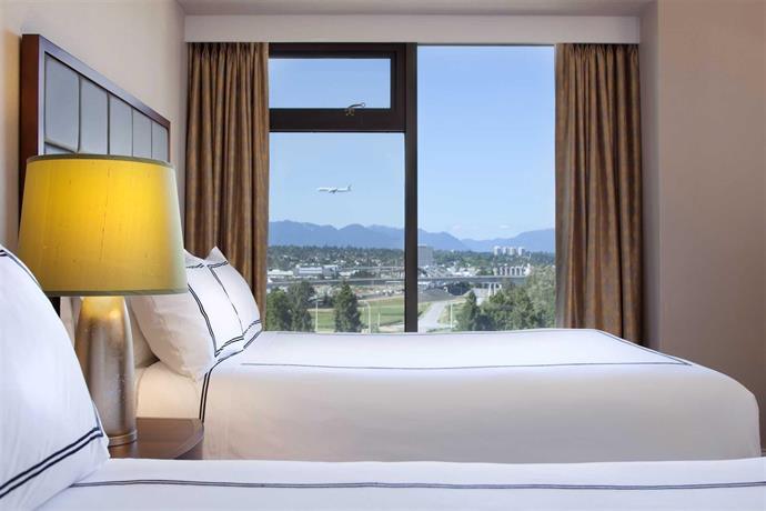 Radisson Blu Vancouver Airport