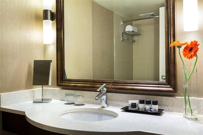 Radisson Blu Vancouver Airport