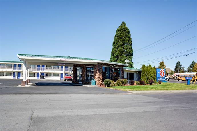 Motel 6 Bend