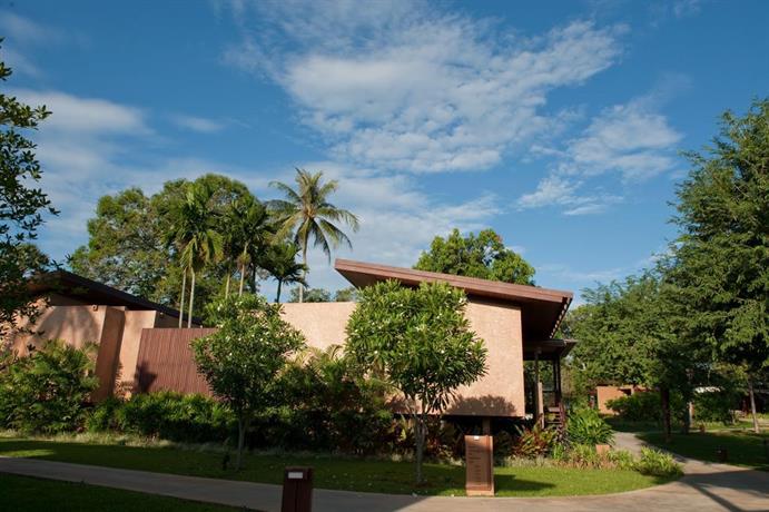 Wanakarn Beach Resort & Spa
