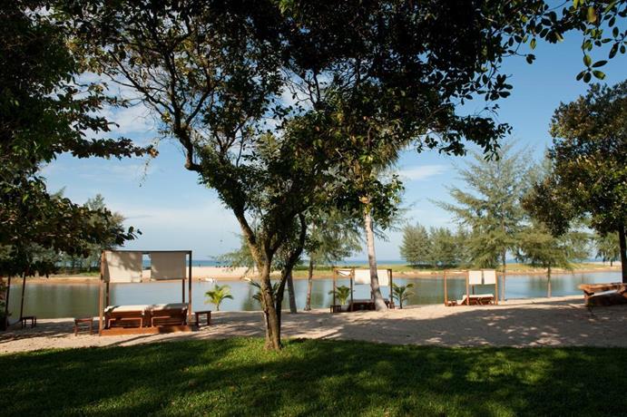 Wanakarn Beach Resort & Spa