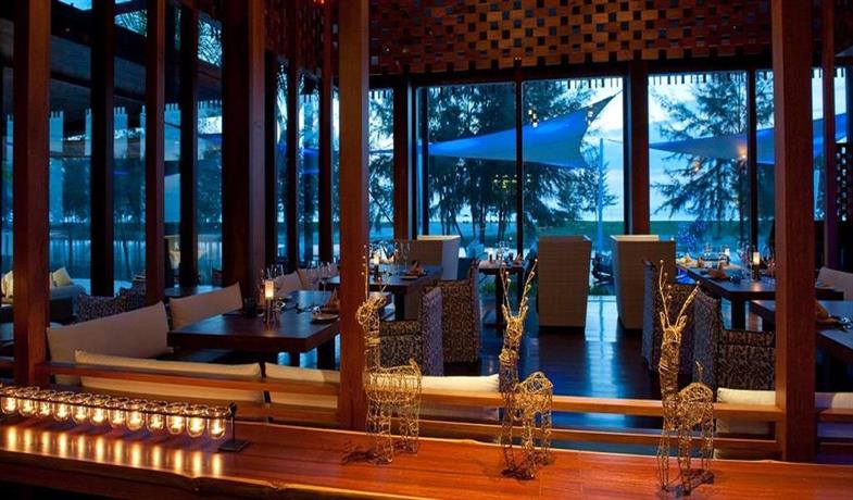 Wanakarn Beach Resort & Spa