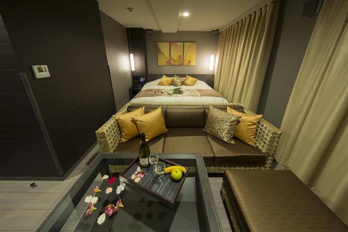 Hotel In The Green Adult Only