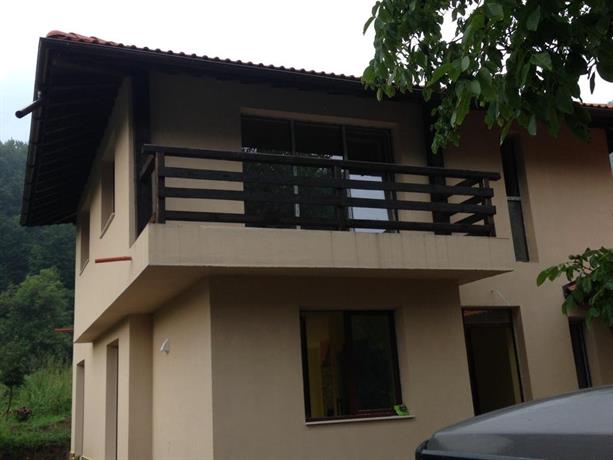 Zlatina Guest House