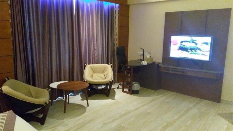 Chand V Residency