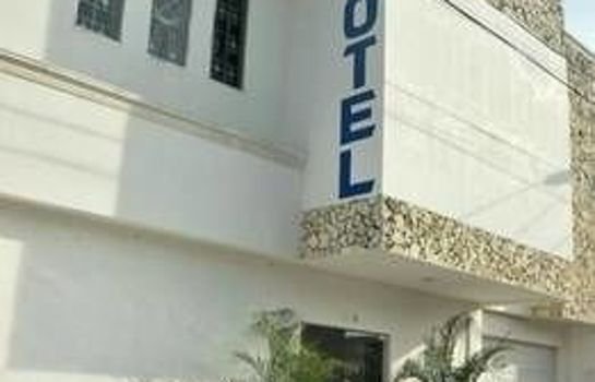 Laurel Plaza Hotel