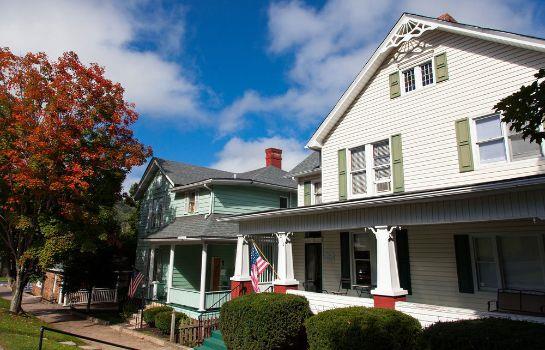 The Guest House Inn on Courthouse Square