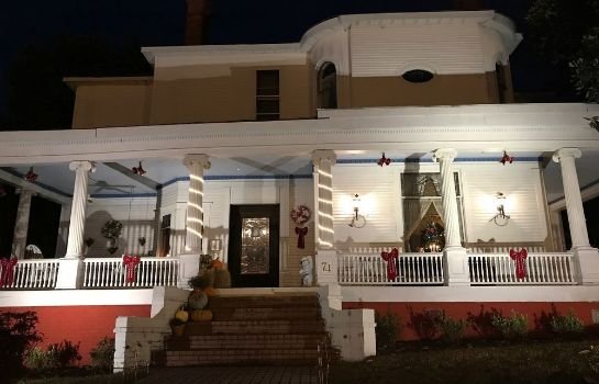 The Simmons-Bond Inn
