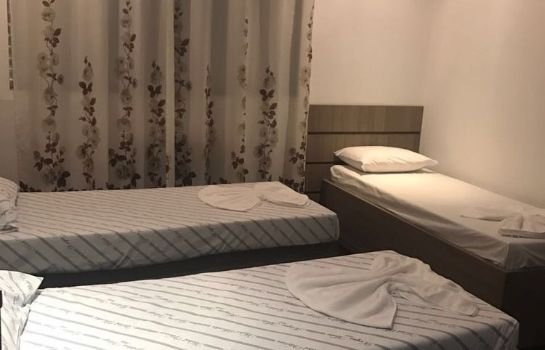 OYO Vila Maria Hotel