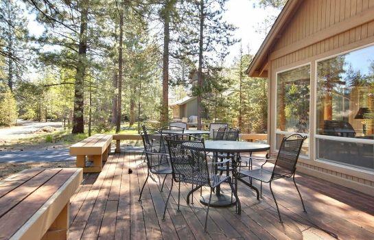Topflite 15 Holiday Home