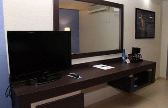 Hotel Parque Satelite