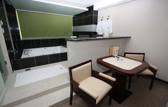 Hotel Parque Satelite
