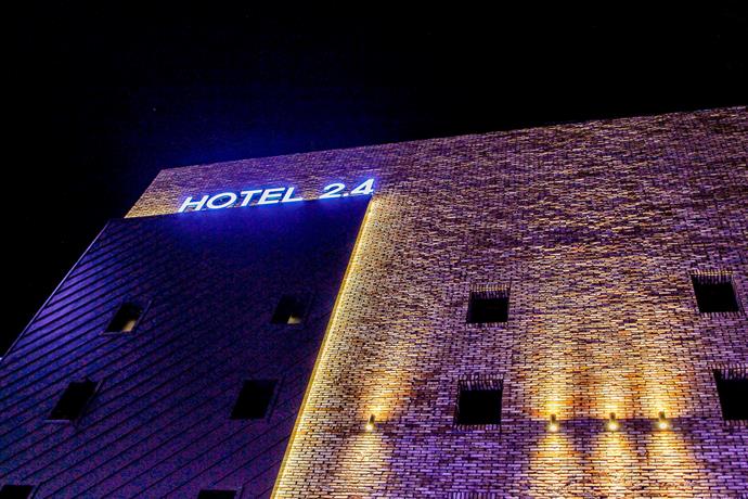 Hotel 2 4 Tancheon Stream South Korea thumbnail