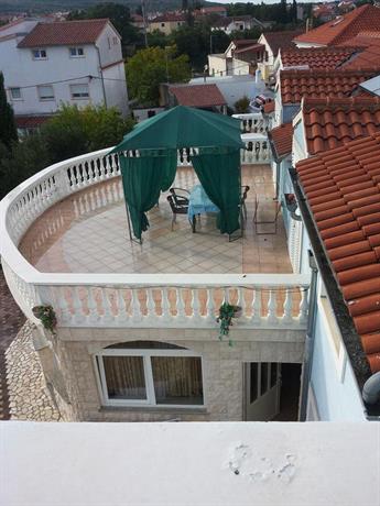 Apartments Villa Dalmatina