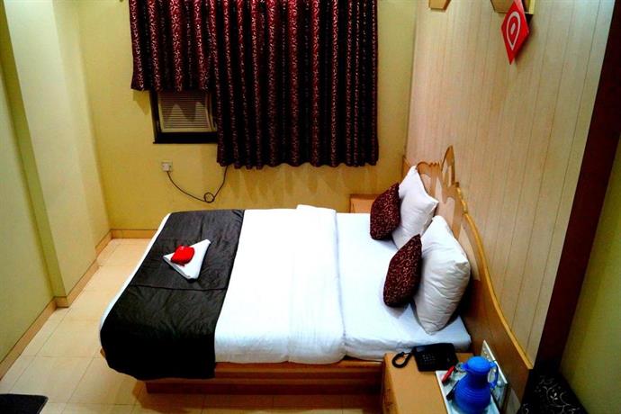 OYO Rooms Shirole Road