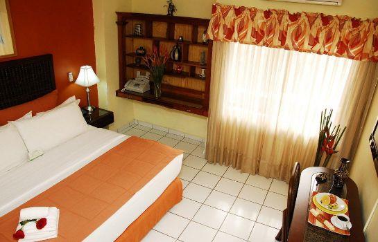 Aparthotel Guijarros