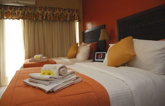 Aparthotel Guijarros