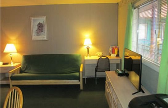 Triangle Motel