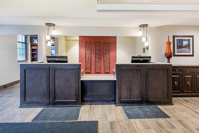 Country Inn & Suites by Radisson Grandville-Grand Rapids West