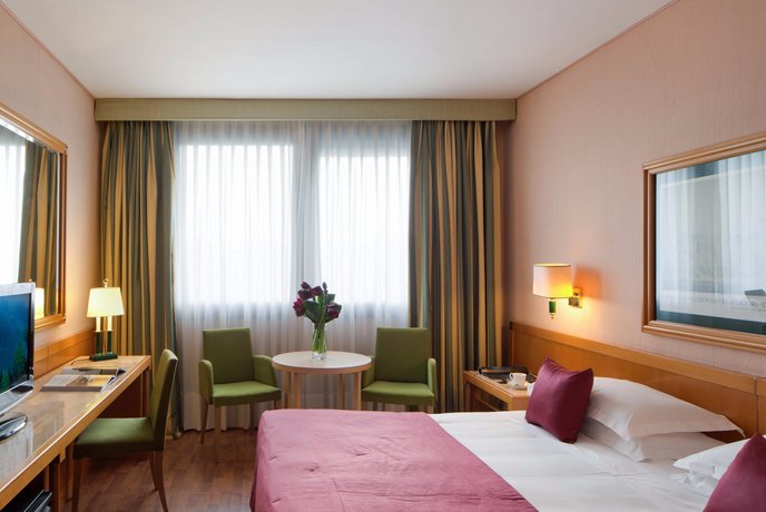 Starhotels President