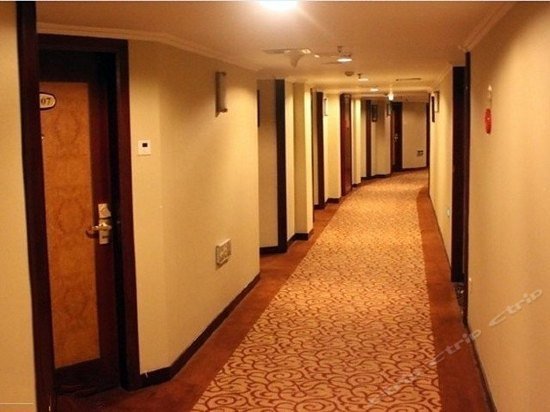 Hui Long Hotel