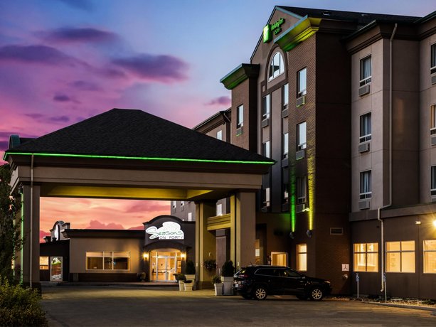 Holiday Inn & Suites Grande Prairie Images