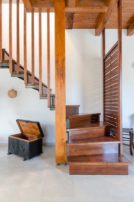 Dim Art Stone House