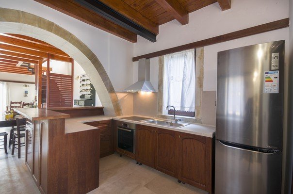 Dim Art Stone House