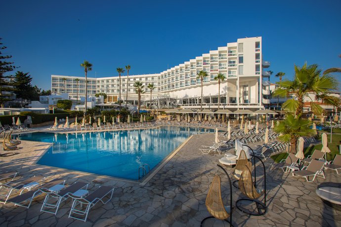 Leonardo Plaza Cypria Maris Beach Hotel & Spa Paphos Aphrodite Waterpark Cyprus thumbnail