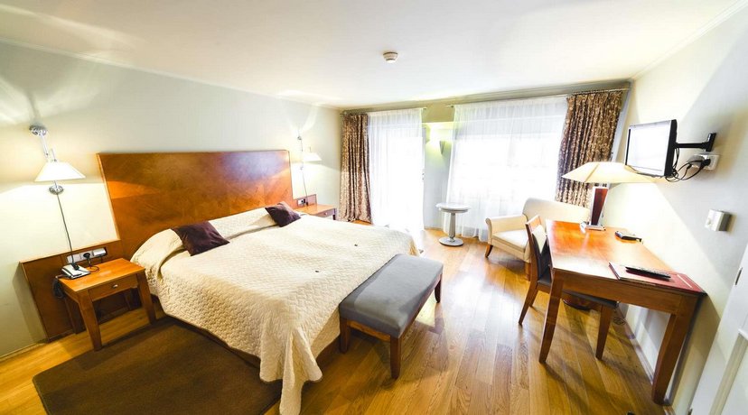 The Golden Wheel Boutique Hotel