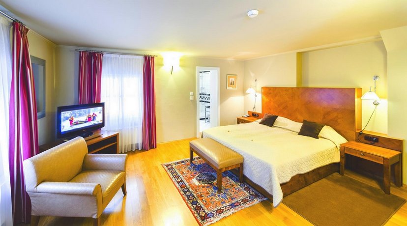 The Golden Wheel Boutique Hotel
