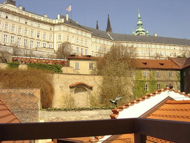 The Golden Wheel Boutique Hotel