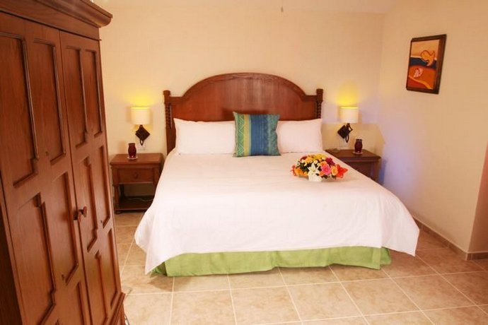 Punta Pescadero Paradise Resort